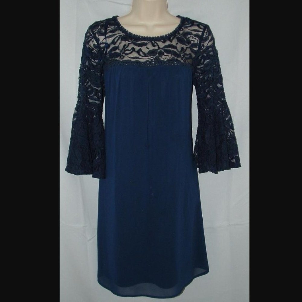 Navy Blue Sz Small Lace Shoulders Roomy Lined Pleated Shift Dress